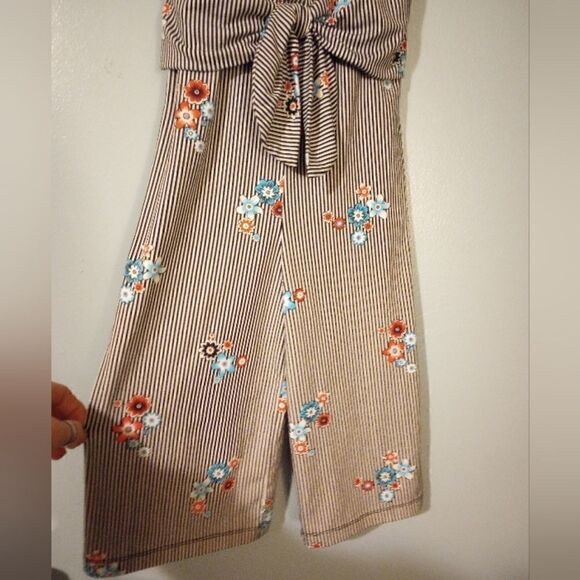 - Wonder nation floral and stripes romper with bow - Picture 5 of 12